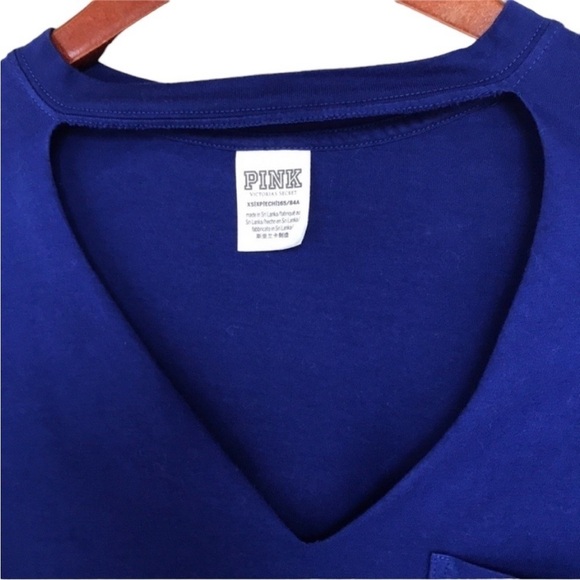 Pink by Victoria's Secret Cut Out V Neckline Cropped Long Sleeve Graphic Tee - Picture 3 of 7